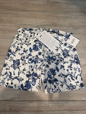 Liu Jo White Shorts with Blue Floral Print
